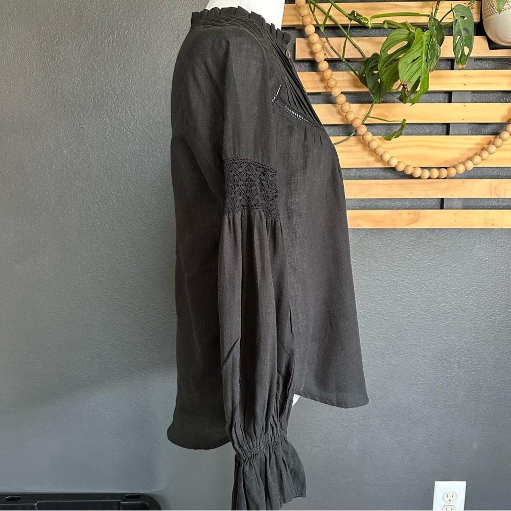 Anthropologie KIVARI Black Boho Lace Pintuck Blouse Size XS - Picture 4 of 6